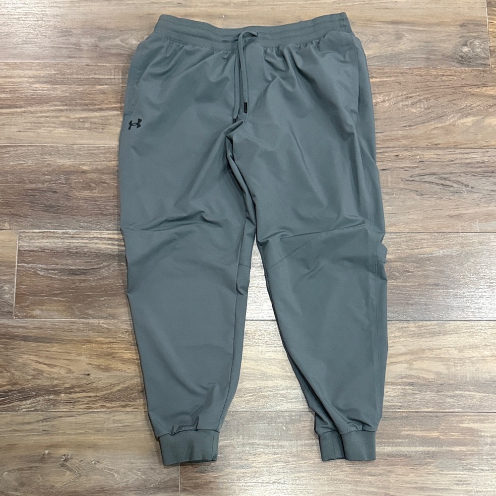 Under Armour Men's Charcoal Joggers